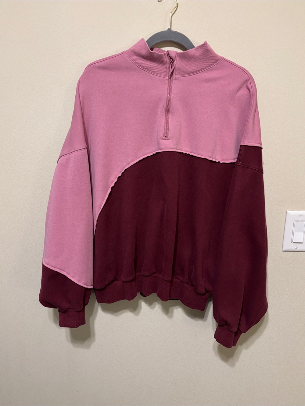 🎀-Fabletics /Yitti Two-Tone Pink & Burgundy Half-Zip Sweatshirt size Large